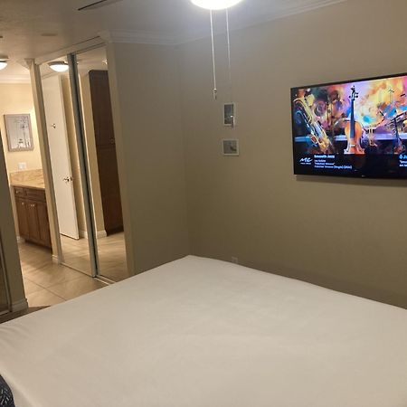 North Coast Village Retreat 欧申赛德 外观 照片